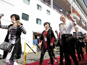 拆解中國的神祕禮物