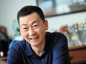 延續父親的「放手哲學」