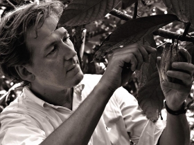 比利時「巧克力之神」皮耶．瑪歌尼尼  超凡脫俗的經典巧克力魔法