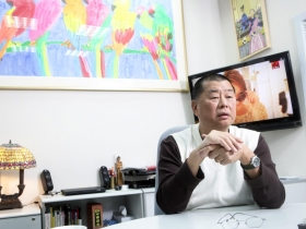 卸下總裁大位黎智英60歲人生告白