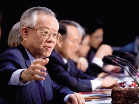 一本雜誌竟把「８Ａ總裁」捧上天