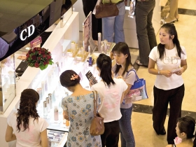 翻身族字典裡沒有「衝動浪費」這個詞