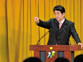 老首相的新盤算