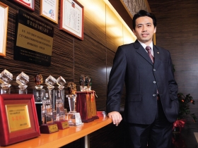 東森房屋廖麟鑫的極速展店學