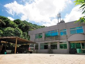 神祕富豪廖日興隱居豪宅當農夫