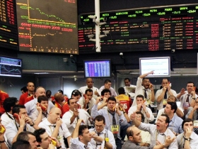 布局全球 橫跨多空18檔基金出列