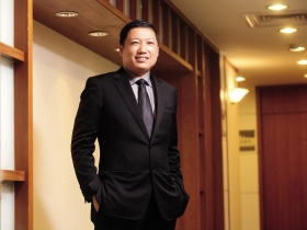 紅木集團 靠一公分定勝負