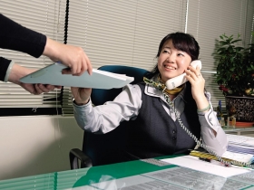 化屈辱為鬥志  家政婦磨成壽險天后