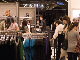 搶賺消費財 「必不必需」大有關係