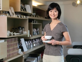 好茶、美酒、咖啡 襯出月餅新滋味