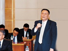 「我反對豪賭式的投資案！」