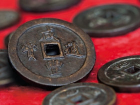 從四千多件珍稀啟發理財觀 神祕台商 穿越二千年的古幣收藏