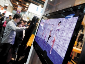 新鮮貨狂飆　晶電、鴻準吃香