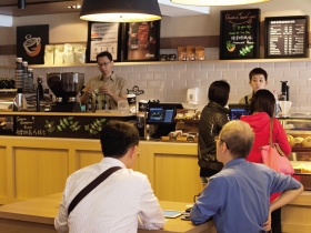 營造如家氛圍 留客不二法門 複製澳洲原味 高樂雅咖啡台灣飄香