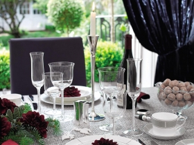 二五○年的深厚底蘊 瑋緻活讓藝術躍然枱面