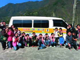 親子看這裡》孩子的夢．母親的愛．同樂的心 玩具圖書館 實現夢想歡樂的堡壘