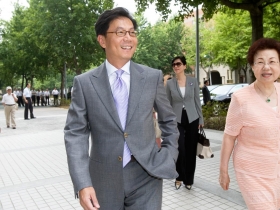 在風暴中茁壯擴張  蔡明忠