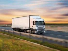 運輸、紡織、塑膠受害最深