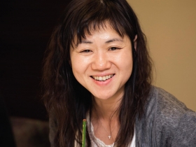 日本暢銷書作家角田光代：在人生各階段的閱讀中發現新詮釋