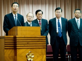 金管會不食人間煙火  綁死業者