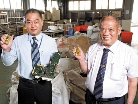 莊清旗工友變身「竹科煉金王」