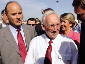 歐尚  稱霸中、俄的神祕零售帝國