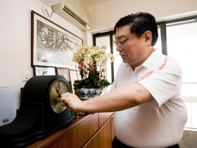 母親與妻子  影響曹仁超一生