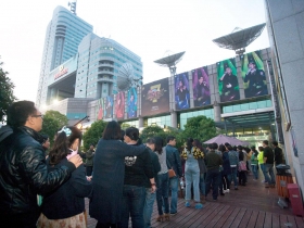 中國最強頻道》讓娛樂帝國重生的電視湘軍 湖南衛視靠「蠻霸」精神谷底翻身