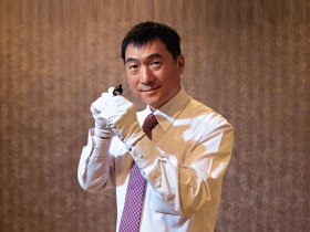 綜藝節目當紅來賓 大千當鋪老闆從當票嘗冷暖人生 秦嗣林： 人不貪心，就不會成為金錢的奴隸