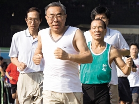 跑步也要顧膝蓋  訓練、防護缺一不可