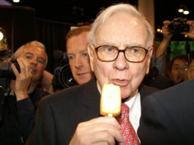 西部拓荒秀登場  巴菲特吃冰快閃