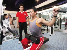 久坐辦公室又常外食  讓你血管早衰