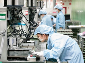 逢低買好股》從大盤重挫中挑出逆勢上漲股 法人買盤撐腰 十五檔抗跌股出列