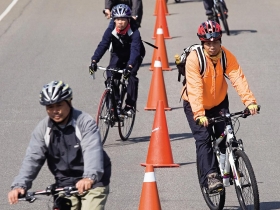 騎單車不戴安全帽  跌倒易顱內出血
