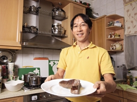 科技人簡聖峰  用設計ＩＣ精神研究料理