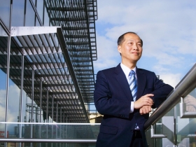 自由落體墜落 反能真正主導自己