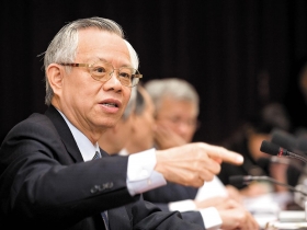 熱錢肆虐  彭淮南遇上新對手