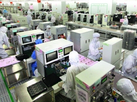 蘋果光褪色  供應鏈跟著轉?