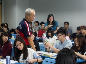 撒種計畫》傳授不公開的老經驗 鞋業大老闆聯手逢甲大學  培育南向管理人才