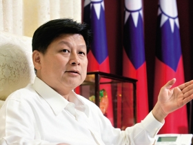 傅崐萁：我把縣長和立委都一起做了