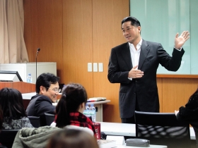 沉寂二年  辜家兄弟復出首演轟動