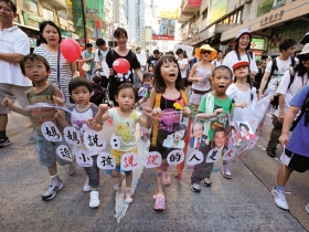 教育「紅化」觸發七百萬港人認同焦慮