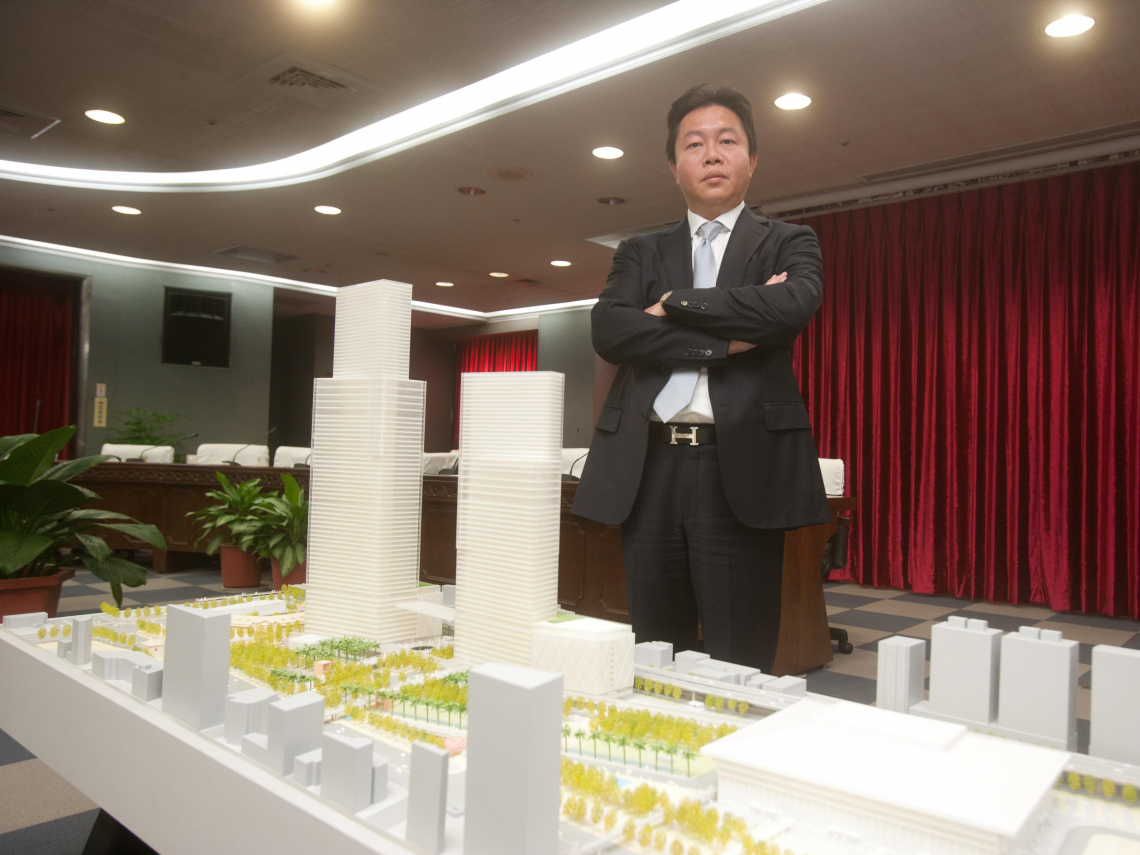律師變身八百億台北雙子星開發案操盤手 何岳儒幕後超級金主全解密！