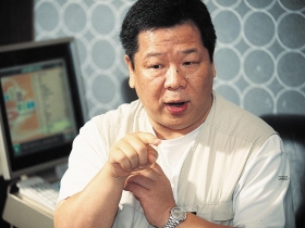 「劉英打劉英」所為何來？