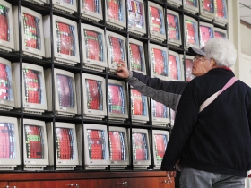 上半年可逢低布局傳產、中概內需