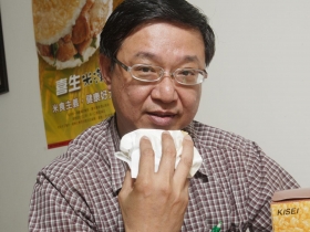 喜生米漢堡  一天狂賣兩萬個