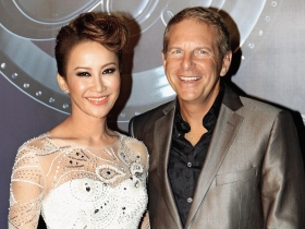 李玟喜得好老公 此時正好買利豐？