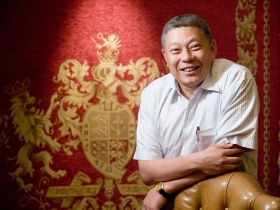 旺旺集團董事長的獨特教子學 讓孩子有缺憾　台灣第九大富豪蔡衍明：「我不土，我是土中帶細」