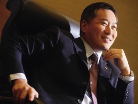 向台股取暖  辜家老三捨星股返台上市