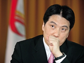 宅神發難、網友發火統一終於道歉了